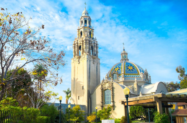 Eco-friendly travel in San Diego, showcasing sustainable tourism options and green travel experiences.